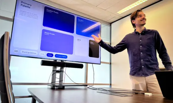 Booleans employee working